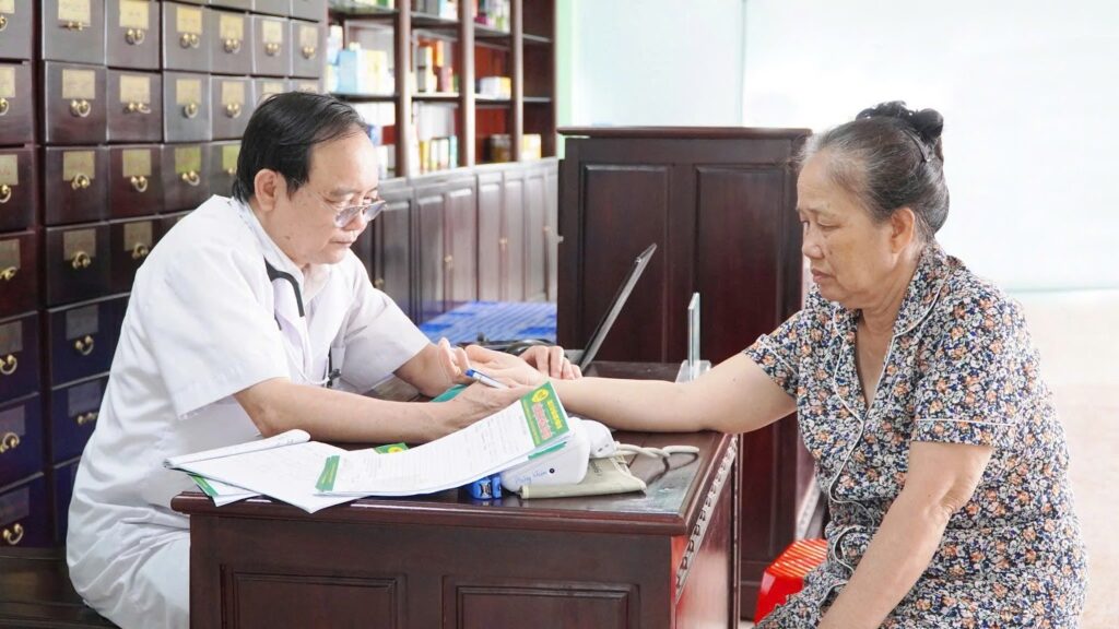 TS. BS Nguyễn Đình Thục