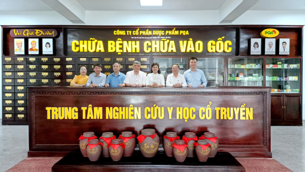 Lễ bàn giao kết quả nghiên cứu đề tài “Đánh giá tác dụng lâm sàng của thuốc PQA Hen Suyễn trên người bệnh hen phế quản”
