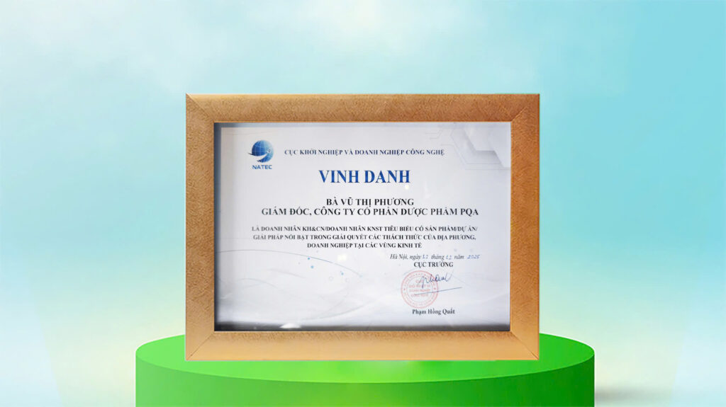 Dược sĩ cao cấp Vũ Thị Phương nhận giải KHCN