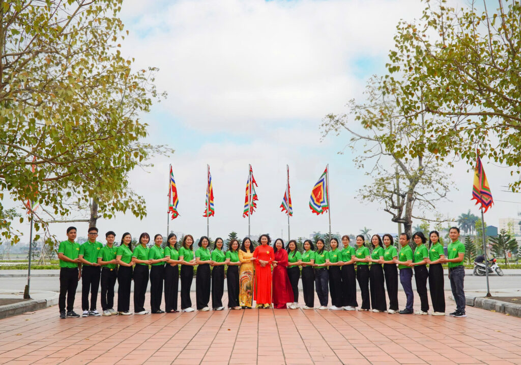 Dược phẩm PQA tại Lễ dâng cờ Đền Trần