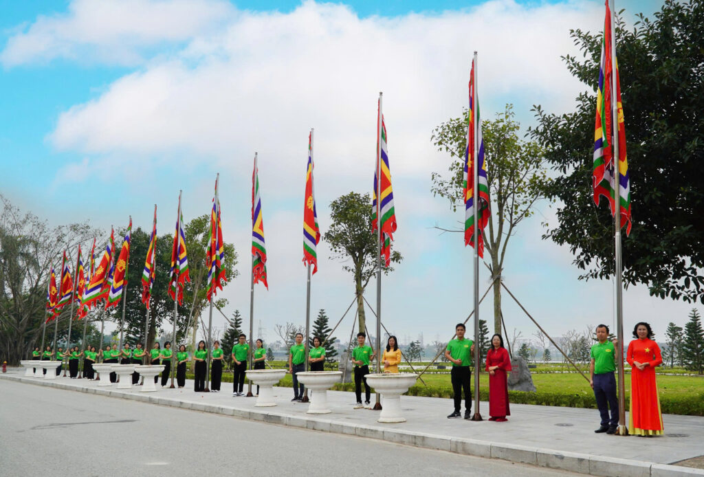 Dược phẩm PQA tại Lễ dâng cờ Đền Trần