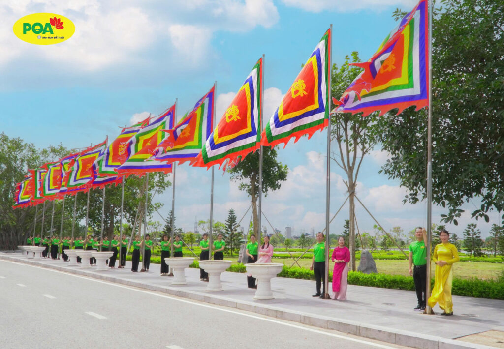 PQA thực hiện nghi lễ dâng cờ tại đền Trần