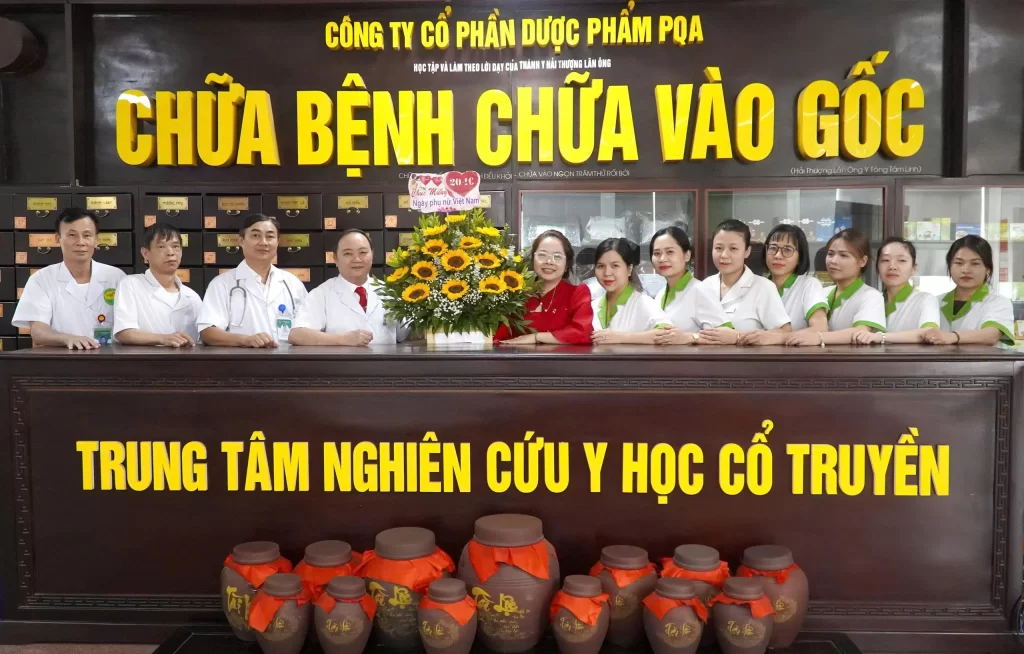 Gửi tặng bó hoa đến những bóng hồng Phòng khám đa khoa Vũ Gia Đường
