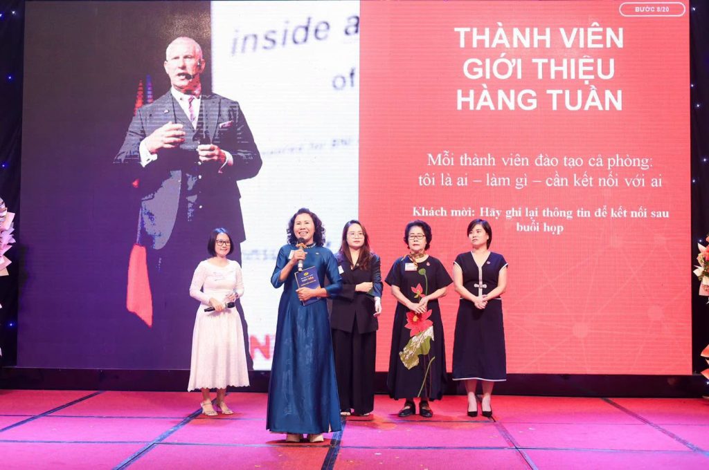 Lễ chuyển giao Ban điều hành NK6 -NK7 8