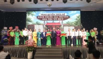Trao quyền thừa kế sách thuốc gia truyền gia tộc Vũ Duy tại kỷ niệm 15 năm